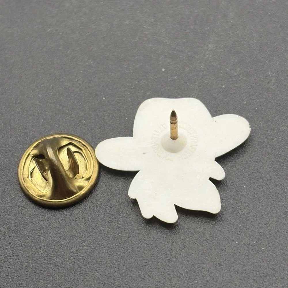 Rough Rider Country‎ North Dakota Cowboy Plastic Lapel Hat Pin